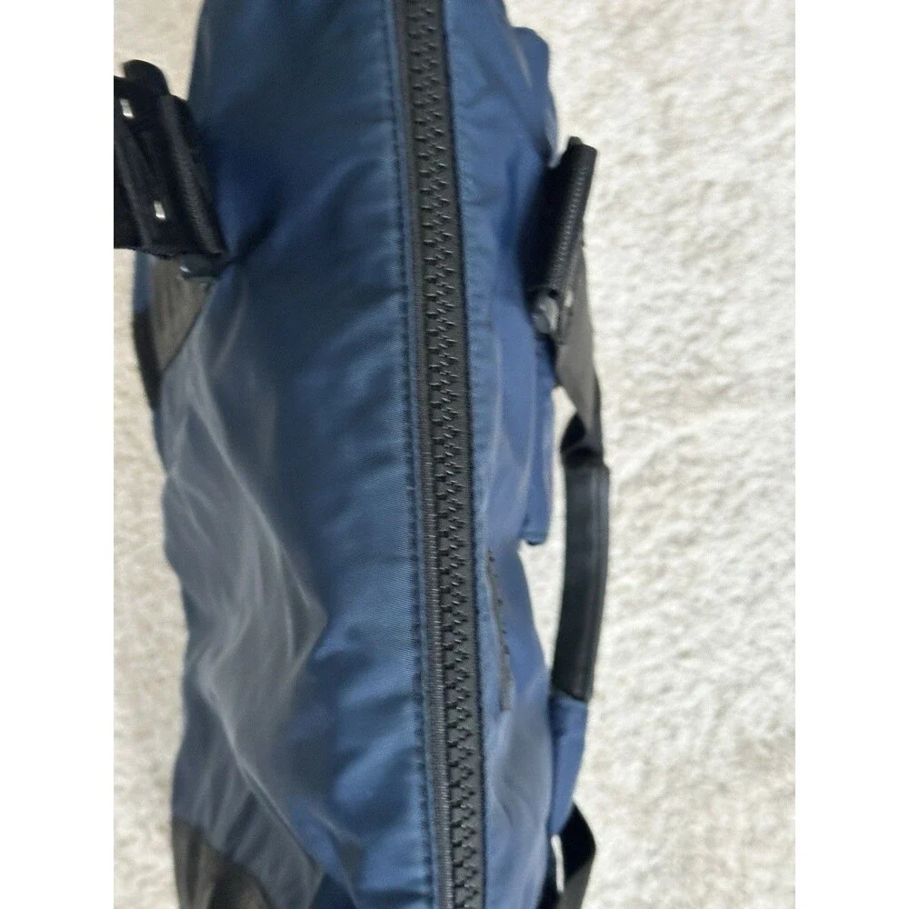 Lauren Ralph Lauren Navy Blue Nylon Duffel Overnight Weekend Travel Tote Bag